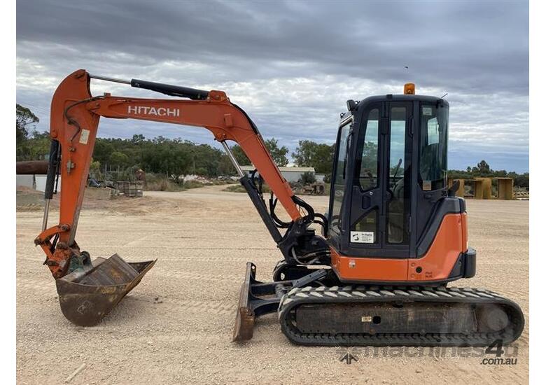 Used Hitachi Hitachi ZX52U-3 CLR Excavator in , - Listed on Machines4u