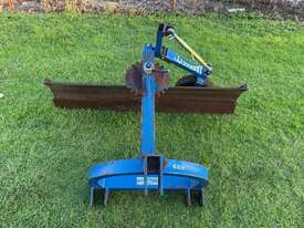 Grader Blade Barrett 6ft with level wheel 3PL - picture0' - Click to enlarge