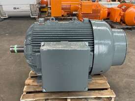 200 kw 270 hp 6-pole 990 rpm 415v Foot Mount D355L Frame AC Electric Motor POPE Mining - picture0' - Click to enlarge
