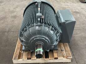 200 kw 270 hp 6-pole 990 rpm 415v Foot Mount D355L Frame AC Electric Motor POPE Mining - picture1' - Click to enlarge