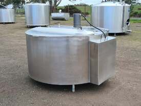 1810lt STAINLESS STEEL TANK, MILK VAT - picture1' - Click to enlarge