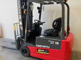 Nichiyu Electric forklift container mast - picture0' - Click to enlarge