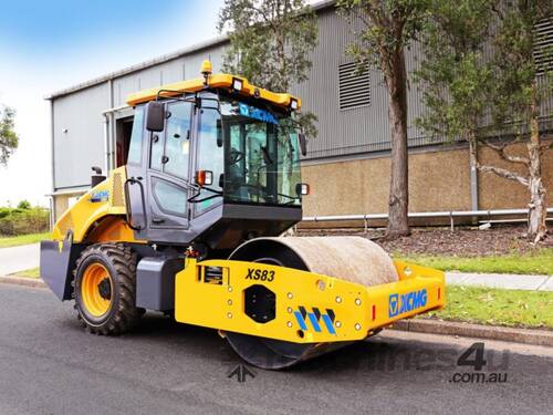 XS83 Vibratory Road Roller