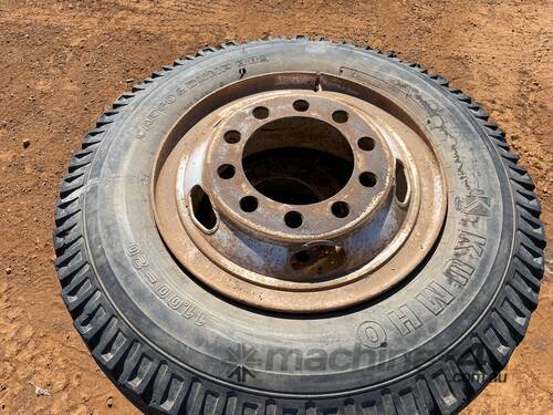 Truck Tyres and Rims