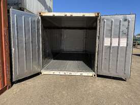 20ft Insulated Container - picture1' - Click to enlarge