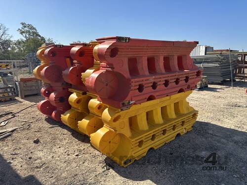 10 x Water Filled Road Barriers