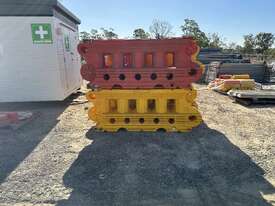 10 x Water Filled Road Barriers - picture0' - Click to enlarge