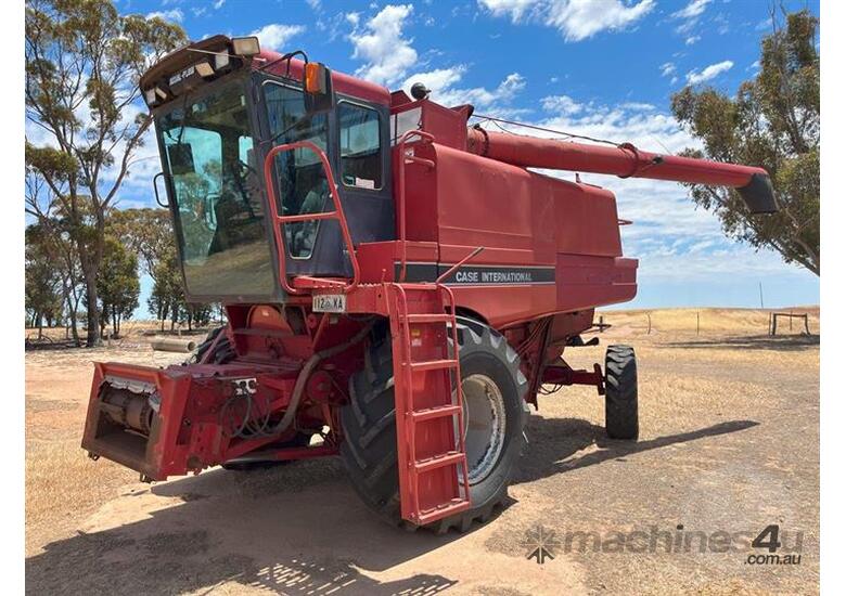 Used Case IH Case IH 1666 Combine Harvester in , Listed on Machines4u