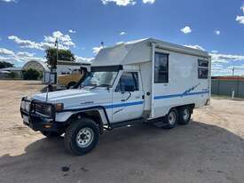 1994 TOYOTA LANDCRUISER CAMPER - picture1' - Click to enlarge