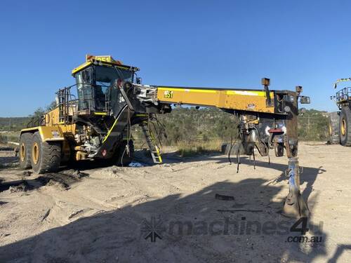 2011 Caterpillar 24M Motor Grader