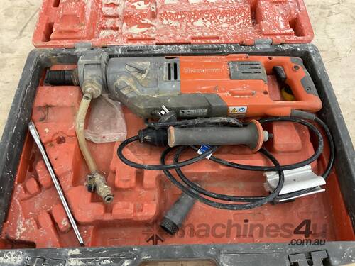 Husqvarna DM220 Concrete Core Drill