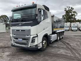 2019 Volvo FH16 700 Tipper &  Dog Combination - picture0' - Click to enlarge