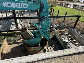 15 ton excavator - picture1' - Click to enlarge