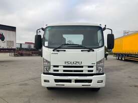 2015 Isuzu FRR600 MWB Cab Chassis - picture0' - Click to enlarge