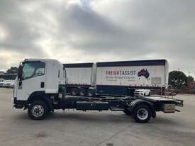 2015 Isuzu FRR600 MWB Cab Chassis - picture2' - Click to enlarge
