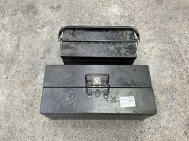 2x Portable Toolboxes' with Tools - picture0' - Click to enlarge