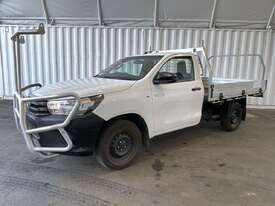 2018 Toyota Hilux Workmate Petrol - picture0' - Click to enlarge