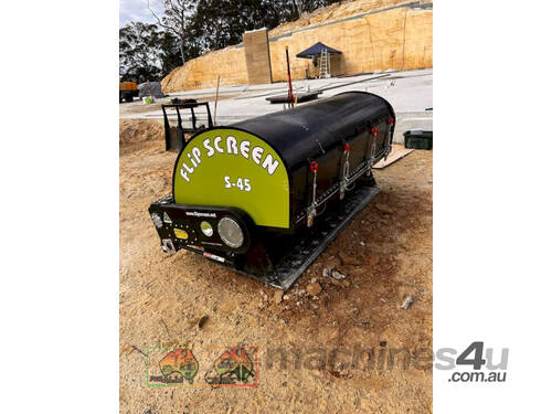 (7602) Flip screen , suit skid steer loader (Tawonga, VIC)