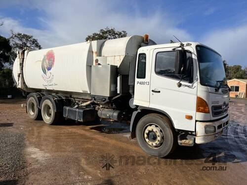 2007 Hino FM Bin Lifter Side Loader Compactor