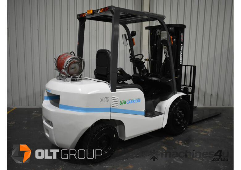 caption Unicarriers TCM 3.5 Tonne Forklift LPG / Petrol Sideshift Fork Positioner Current Model 2020 Series