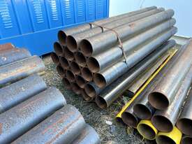 Quantity of metal piping - picture0' - Click to enlarge