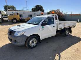 2012 TOYOTA HILUX WORKMATE UTE - picture1' - Click to enlarge