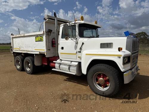 1984 FORD LTL9000 TIPPER TRUCK