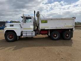 1984 FORD LTL9000 TIPPER TRUCK - picture2' - Click to enlarge