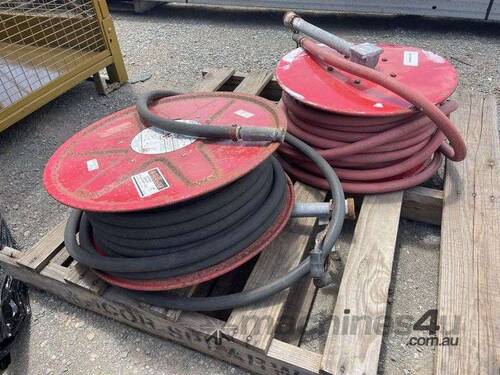 2x Hose Reels