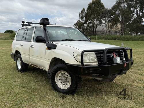 2006 TOYOTA LANDCRUISER 100 SERIES WAGON 