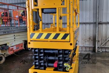 JCB S2632E 8m Electric Scissor Lift