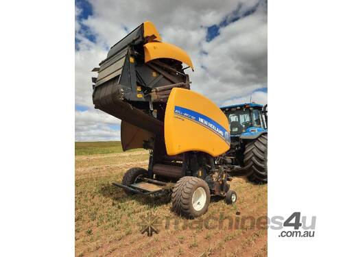 caption New Holland 754 net/twine round baler RB150F