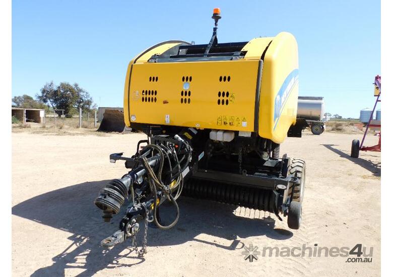 caption New Holland 754 net/twine round baler RB150F