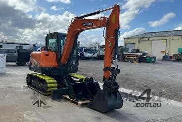 Develon   DX60 EXCAVATOR