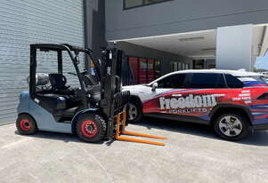 Royal 2.5T 4500mm Container Mast LPG Forklift