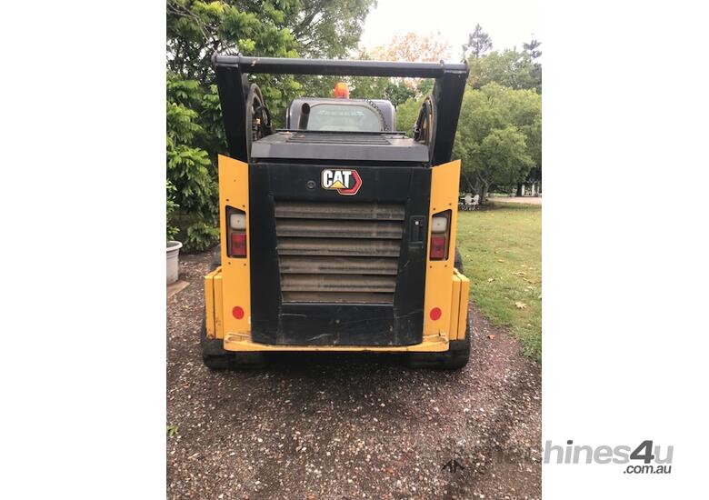 caption CAT 299D3 Skid Steer - Excellent Condition, Warranty Included!