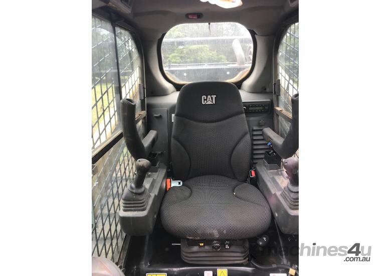 caption CAT 299D3 Skid Steer - Excellent Condition, Warranty Included!