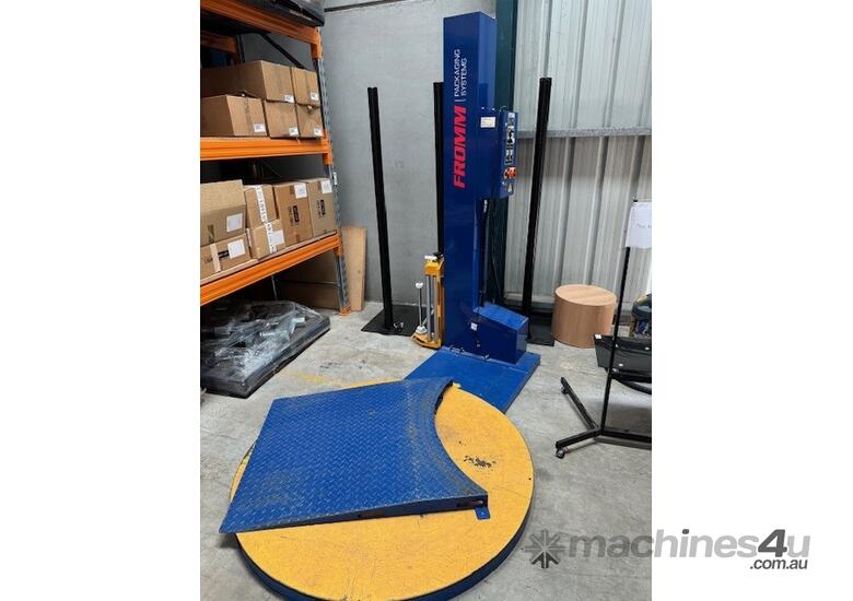 caption Semi Automatic Pallet Wrapping Machine