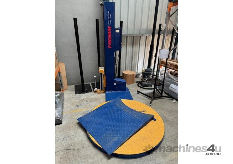 caption Semi Automatic Pallet Wrapping Machine