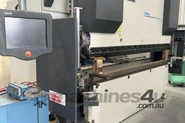 LVD PPEC-7 110/30 CNC Press Brake