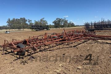 Gason 1540 12m scarifier with Morris harrows,