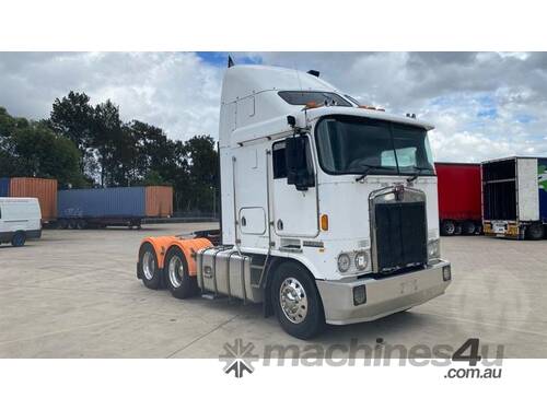 caption Kenworth K104