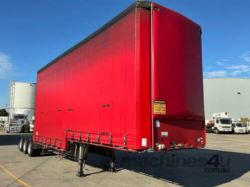 caption 2004 Vawdrey ST3 Tri Axle Drop Deck Curtainsider A/B Combination