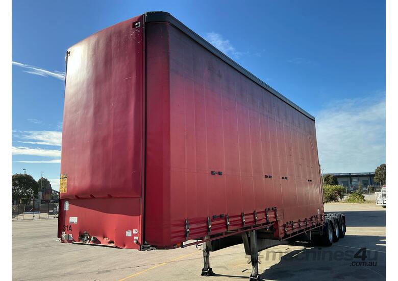 caption 2004 Vawdrey ST3 Tri Axle Drop Deck Curtainsider A/B Combination