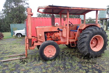 Tractor forklift
