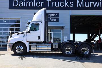 2024 Freightliner Cascadia 126