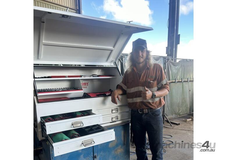 532Pc Intermediate 4 Drawer Truck Tool Kit 1500Mm (White)
