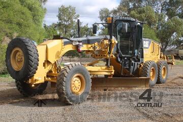 Caterpillar 2013   12M Grader