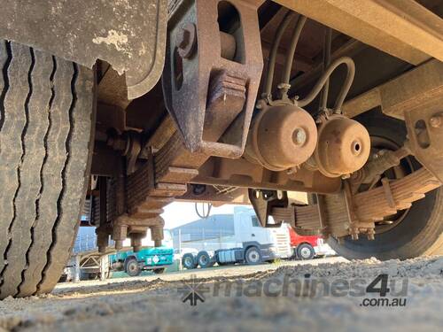 2011 JP Trailers 2 Axle Dog Tandem Axle Dog Flat Top Trailer