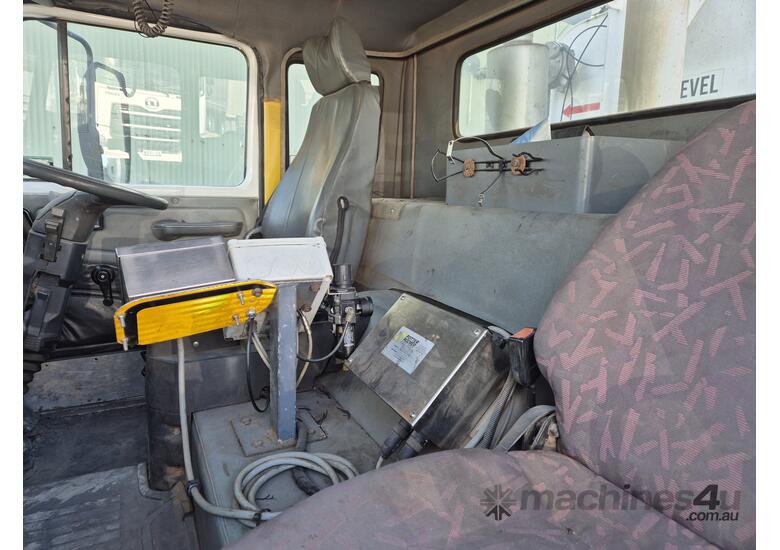 2002 Ivecco F2350/250 (6x4) Water Truck